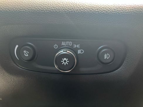 Used 2021 Chevrolet Traverse RS AWD/4WD image 13