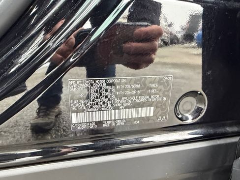 Certified 2023 Subaru Solterra AWD image 17