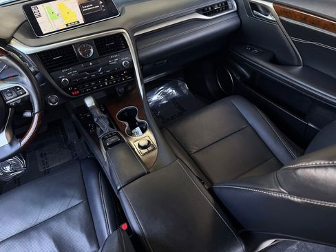 Used 2019 Lexus RX 350 FWD w/ Navigation Package image 9