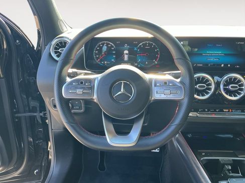 Used 2021 Mercedes-Benz GLA 35 AMG 4MATIC image 11