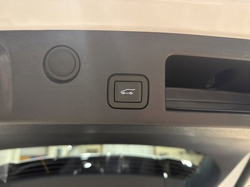 New 2026 GMC Terrain Elevation w/ Elevation Premium Package image 15