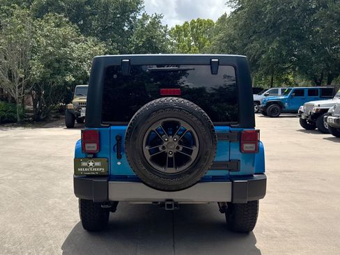 Used 2014 Jeep Wrangler Unlimited Sport AWD/4WD image 10