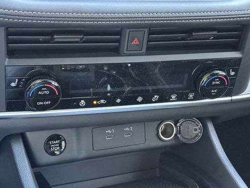 New 2026 Nissan Rogue SV image 25