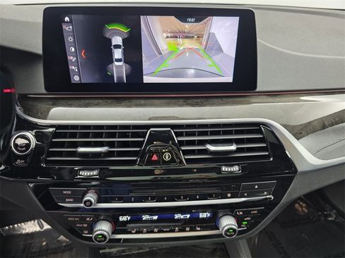 Used 2019 BMW 540i xDrive w/ M Sport Package image 22