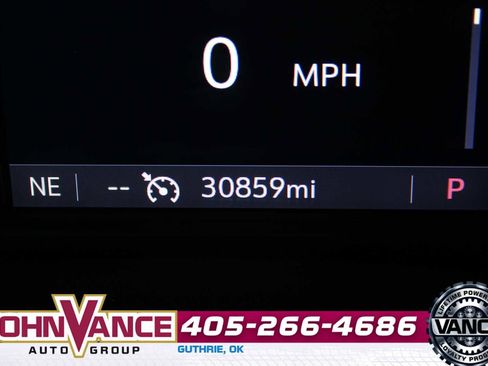 Used 2023 Buick Enclave Essence image 41