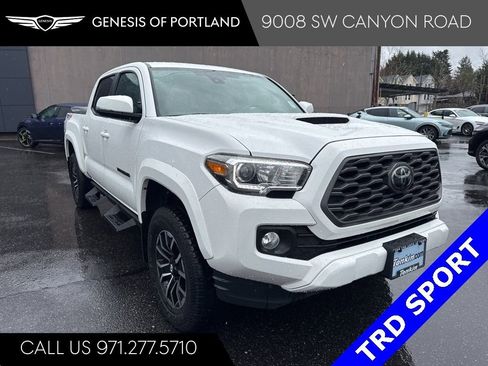 Used 2020 Toyota Tacoma TRD Sport AWD/4WD image 1