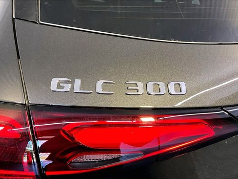New 2026 Mercedes-Benz GLC 300 4MATIC image 6