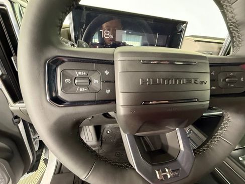 New 2026 GMC Hummer EV 4x4 Crew Cab image 26