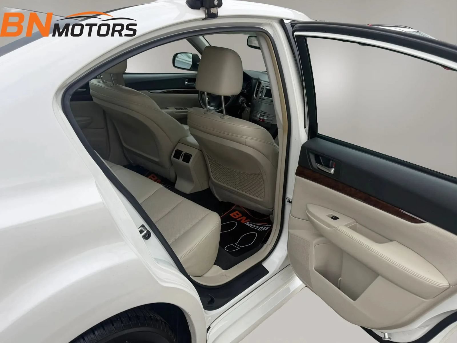 Used 2013 Subaru Legacy 3.6R Limited AWD/4WD image 15