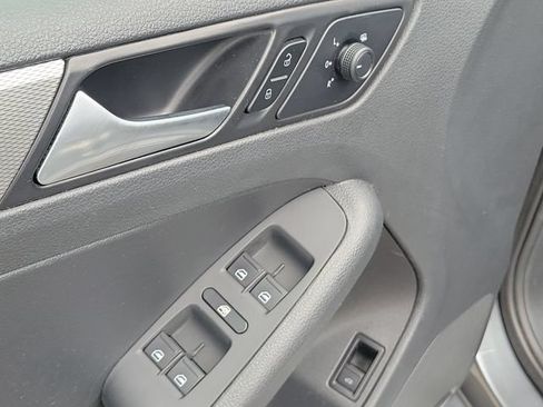 Used 2017 Volkswagen Jetta S FWD image 22