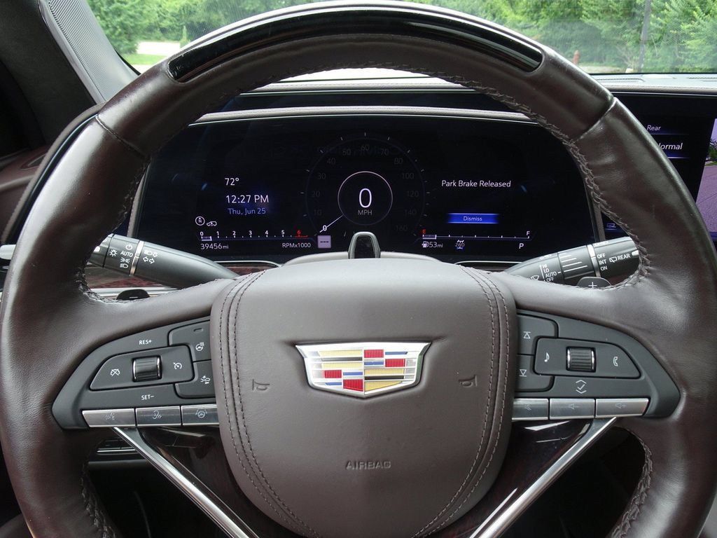 Certified 2023 Cadillac Escalade ESV Sport Platinum w/ LPO, ONYX Package AWD/4WD image 19