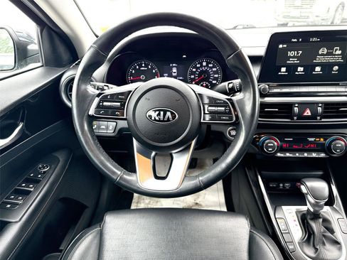 Used 2019 Kia Forte EX image 11