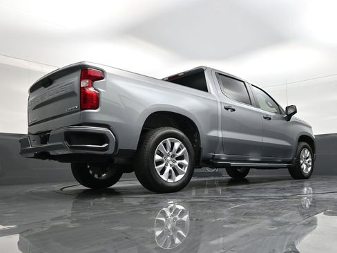 Used 2025 Chevrolet Silverado 1500 Custom image 25