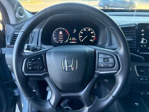 Certified 2025 Honda Ridgeline Sport+ image 11