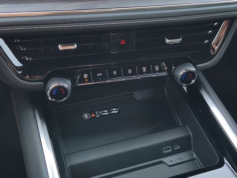 New 2026 Chevrolet Tahoe Premier AWD/4WD image 14