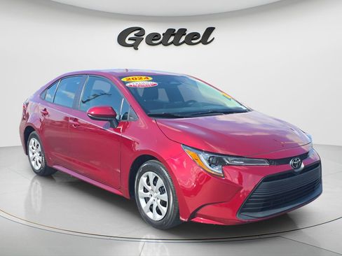 Used 2024 Toyota Corolla LE FWD image 3