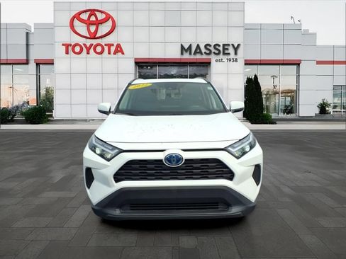 Used 2022 Toyota RAV4 XLE w/ Convenience Package AWD/4WD image 8