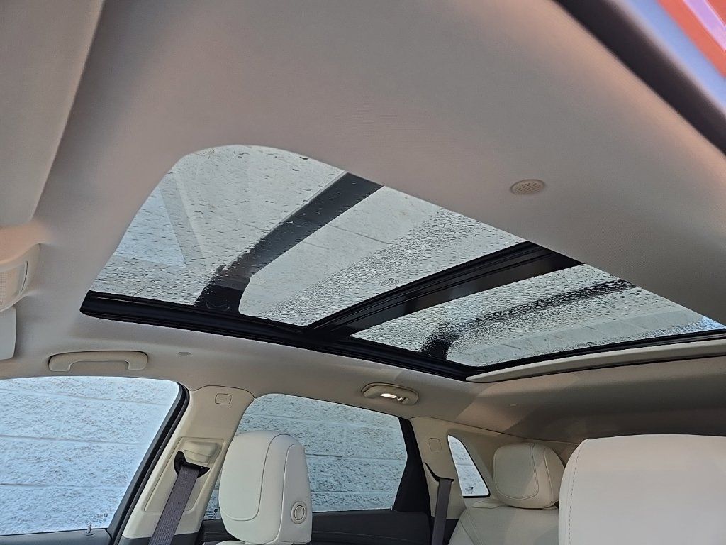 Certified 2023 Cadillac XT5 Premium Luxury w/ Technology Package FWD image 19