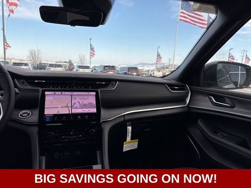 New 2025 Jeep Grand Cherokee Limited w/ Black Appearance Package image 51