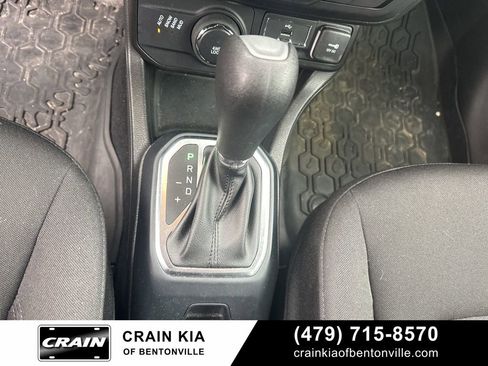 Used 2021 Jeep Renegade Latitude image 38