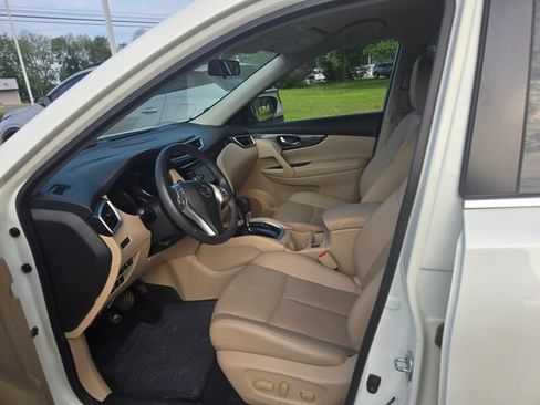Used 2016 Nissan Rogue SL FWD image 6