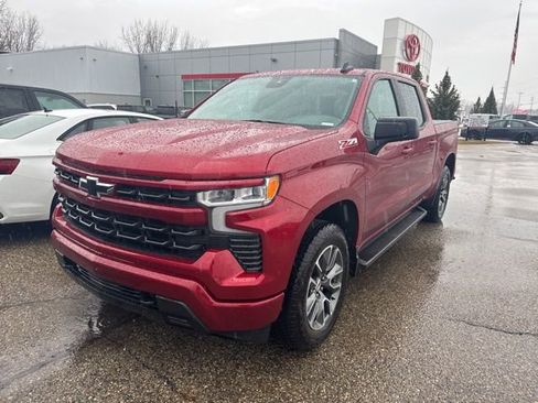 Used 2023 Chevrolet Silverado 1500 RST image 4