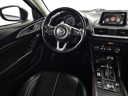 Used 2018 MAZDA MAZDA3 Touring FWD image 15