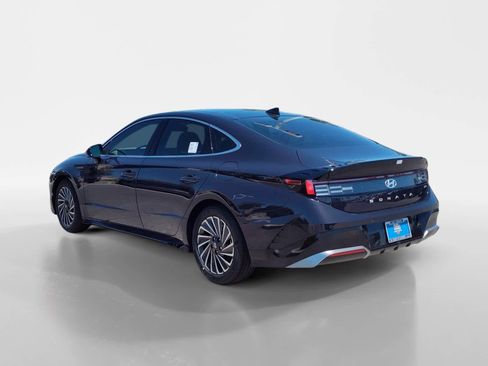 New 2025 Hyundai Sonata Limited image 3