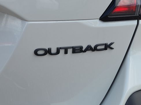 Used 2025 Subaru Outback Onyx Edition w/ Popular Package #2 AWD/4WD image 32