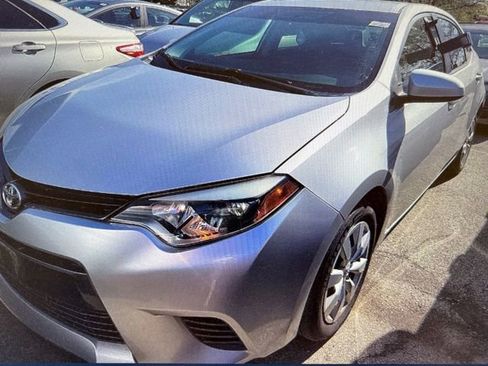 Used 2016 Toyota Corolla LE FWD image 16
