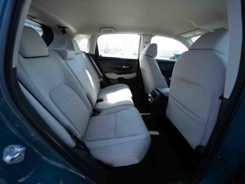 Used 2023 Honda HR-V LX image 25