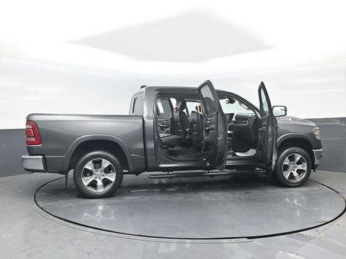 Used 2019 RAM 1500 Laramie AWD/4WD image 27