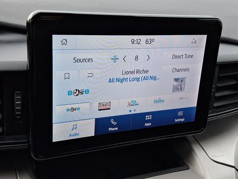 Used 2021 Ford Explorer XLT image 18