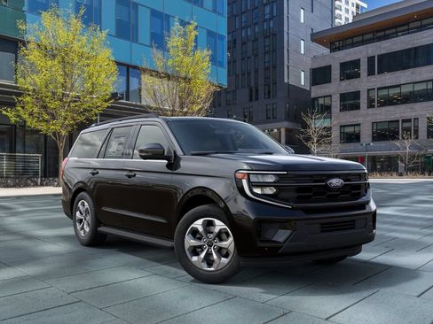 New 2027 Ford Expedition Active AWD/4WD image 4