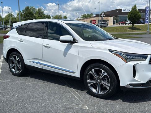 Used 2023 Acura RDX AWD w/ Advance Package image 2