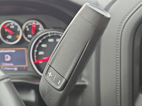 Used 2021 Chevrolet Silverado 1500 LT Trail Boss w/ Convenience Package II image 30