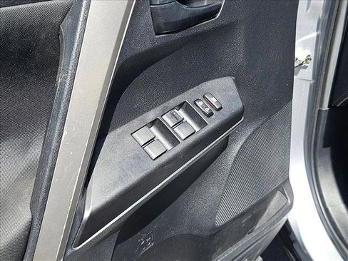Used 2017 Toyota RAV4 LE FWD image 11