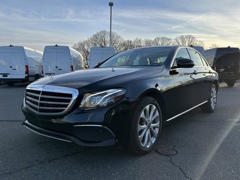 Certified 2018 Mercedes-Benz E 300 4MATIC image 1