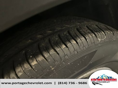 Used 2024 Ford Explorer XLT w/ Equipment Group 202A RWD image 30