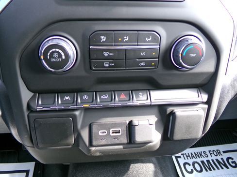 New 2026 Chevrolet Silverado 1500 Custom AWD/4WD image 10