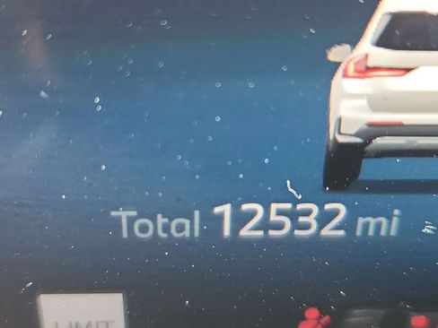 Used 2024 BMW X1 xDrive28i w/ Premium Package image 21