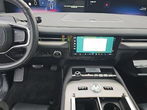 Used 2025 Lincoln Navigator Reserve w/ Jet Appearance Package image 15