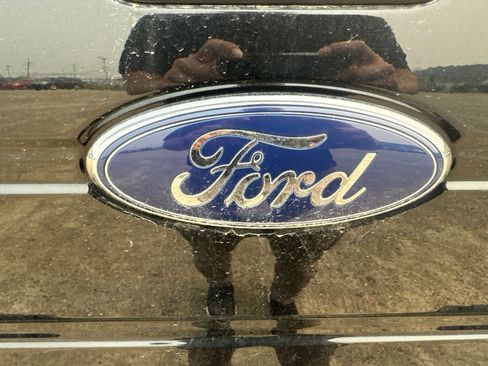 Used 2013 Ford F150 XLT w/ XLT Chrome Pkg AWD/4WD image 8