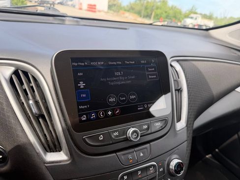 Used 2023 Chevrolet Malibu LT FWD image 23