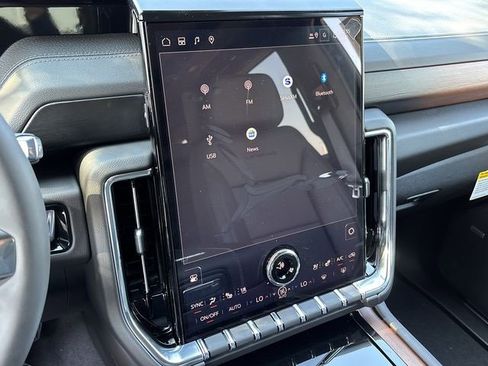 New 2026 GMC Yukon XL Denali w/ Denali Reserve Package image 15