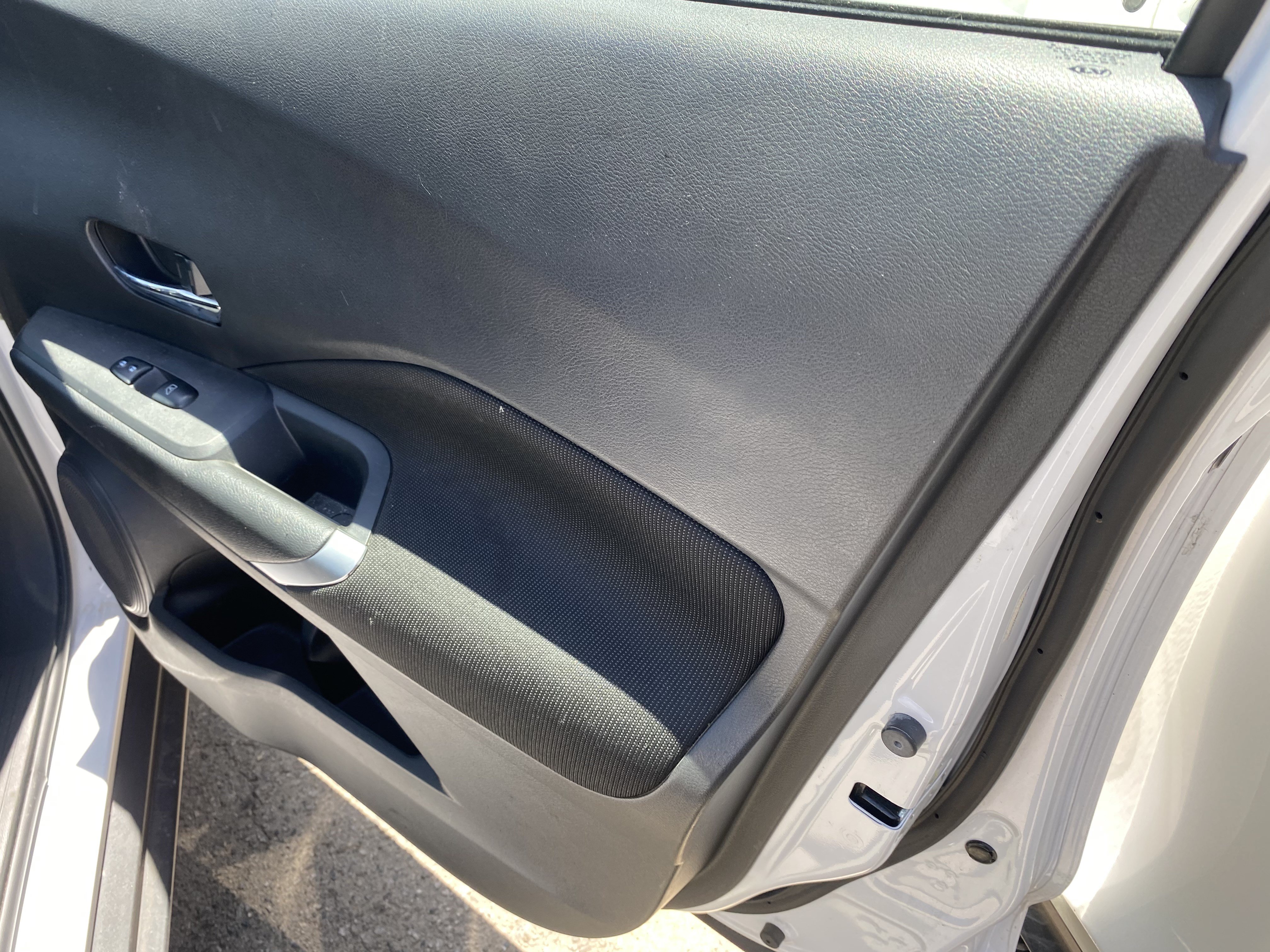 Used 2023 Nissan Kicks SV FWD image 19