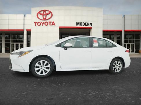 New 2026 Toyota Corolla LE FWD image 10