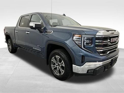 Used 2024 GMC Sierra 1500 SLT image 9