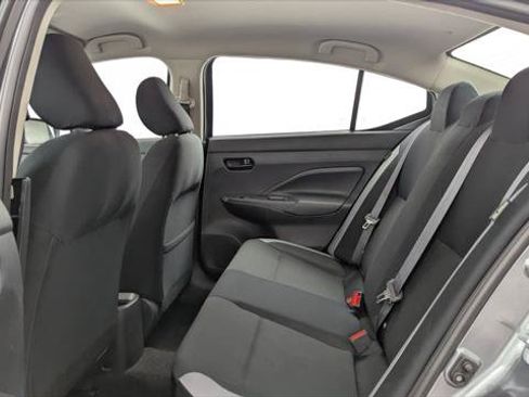 Used 2025 Nissan Versa S FWD image 17