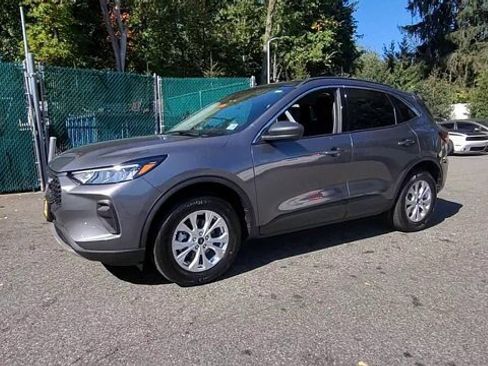 Certified 2024 Ford Escape Active w/ Tech Pack #1 AWD/4WD image 4